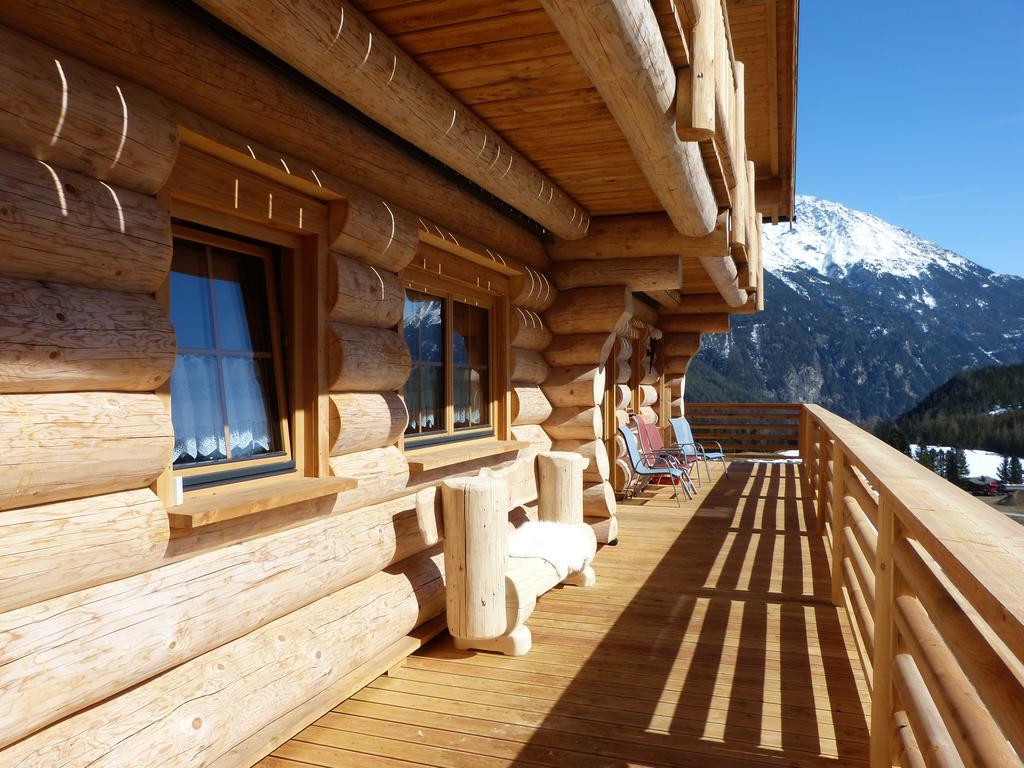 Holzberghof Apartamento Umhausen Exterior foto